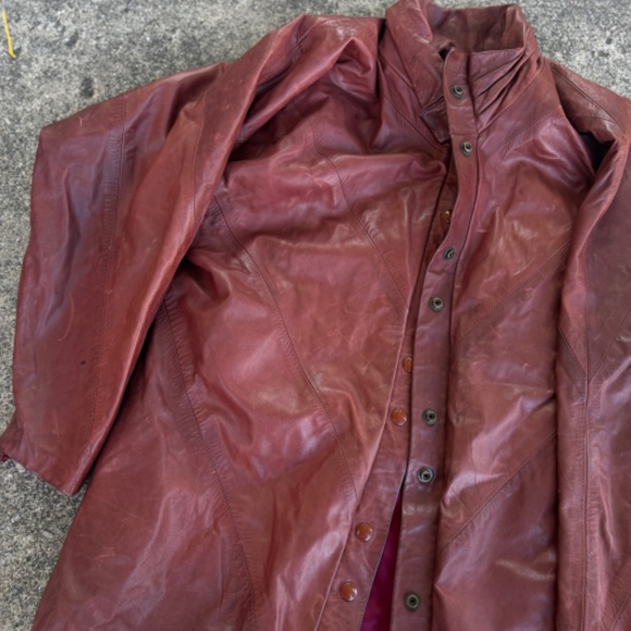Vintage Leather Jacket - Picture 4 of 7